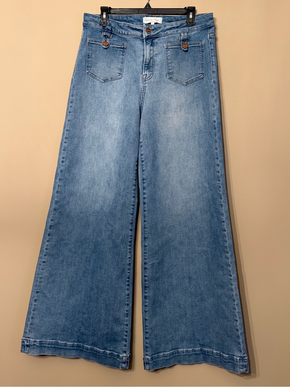 Risen Wide Leg Jeans